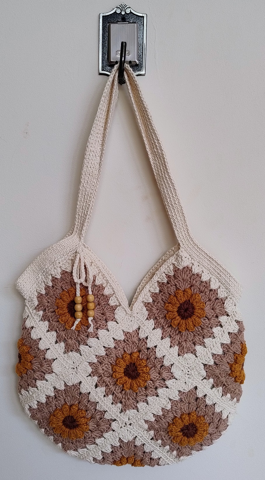 Confeccionada com Barbante - Imagem 2